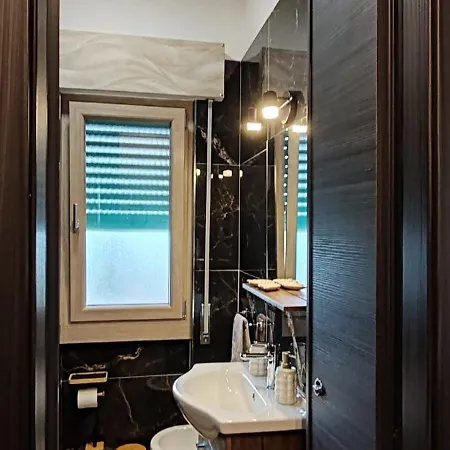 Апартаменты Mini Loft Moderno Di Fronte Zoomarine Торваяника